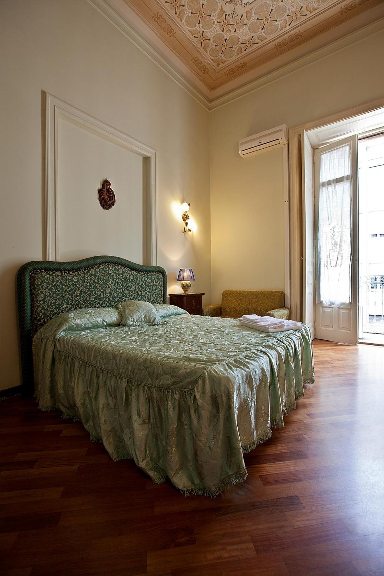 B&B Alba Catania Eksteriør billede